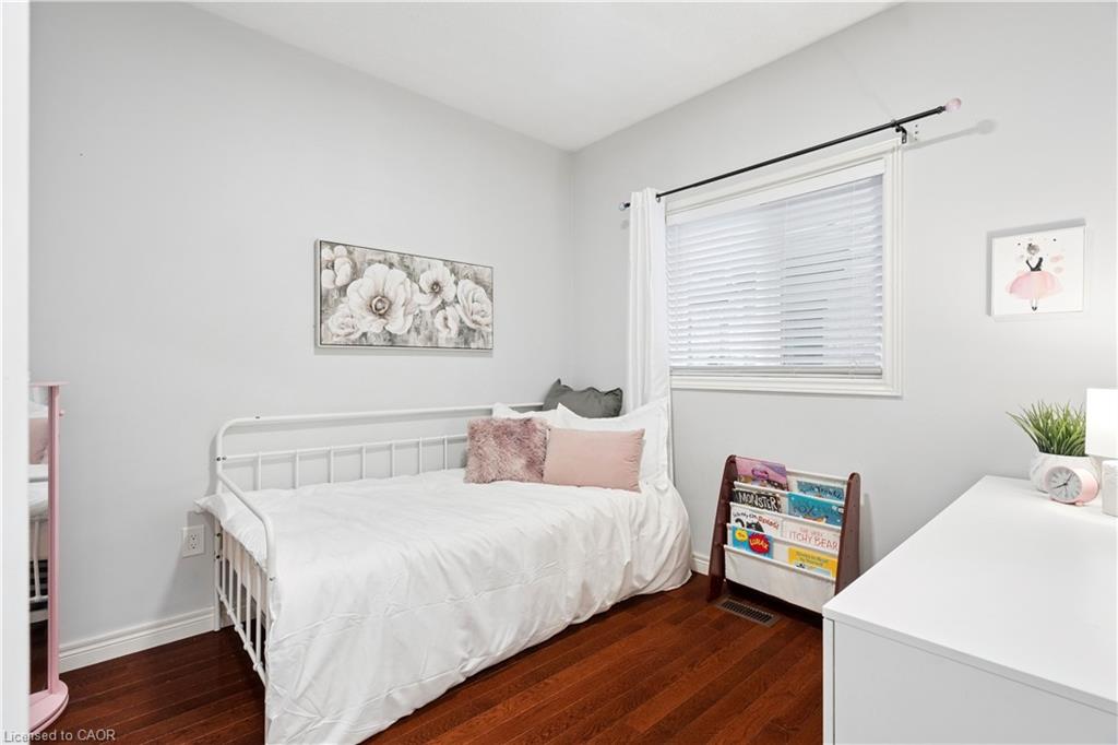 27 Spruce Boulevard Property Photo 20
