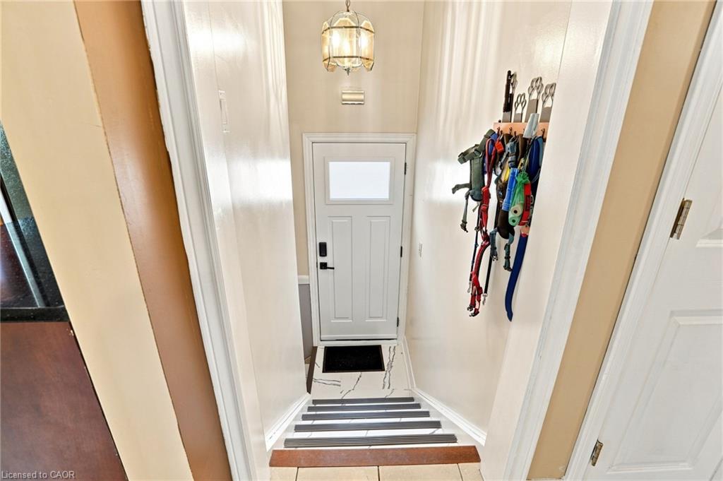 111 Sharon Avenue Property Photo 22