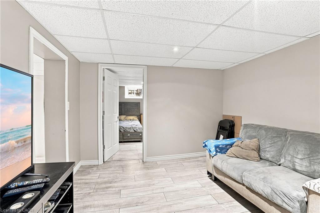 111 Sharon Avenue Property Photo 27