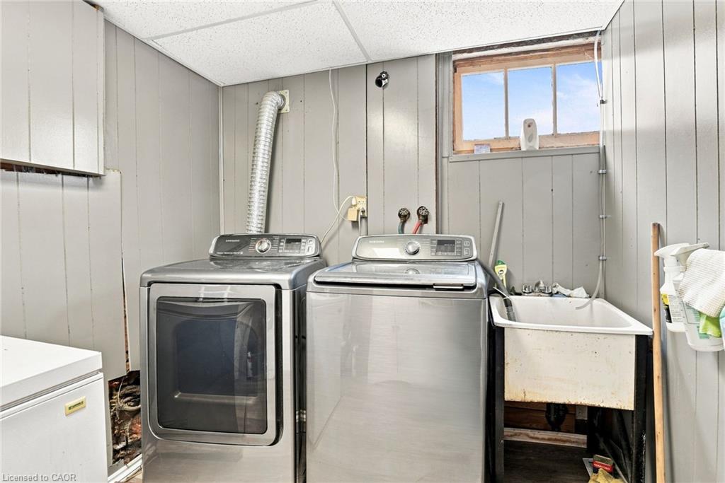111 Sharon Avenue Property Photo 29