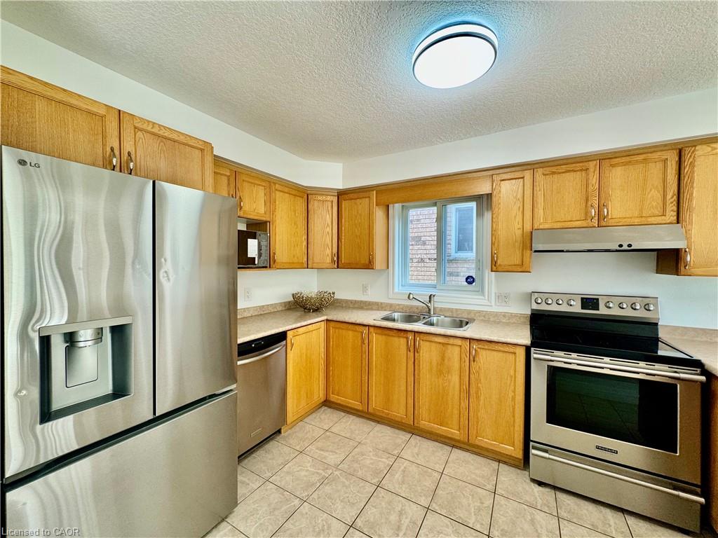 56 Lena Crescent Property Photo 10