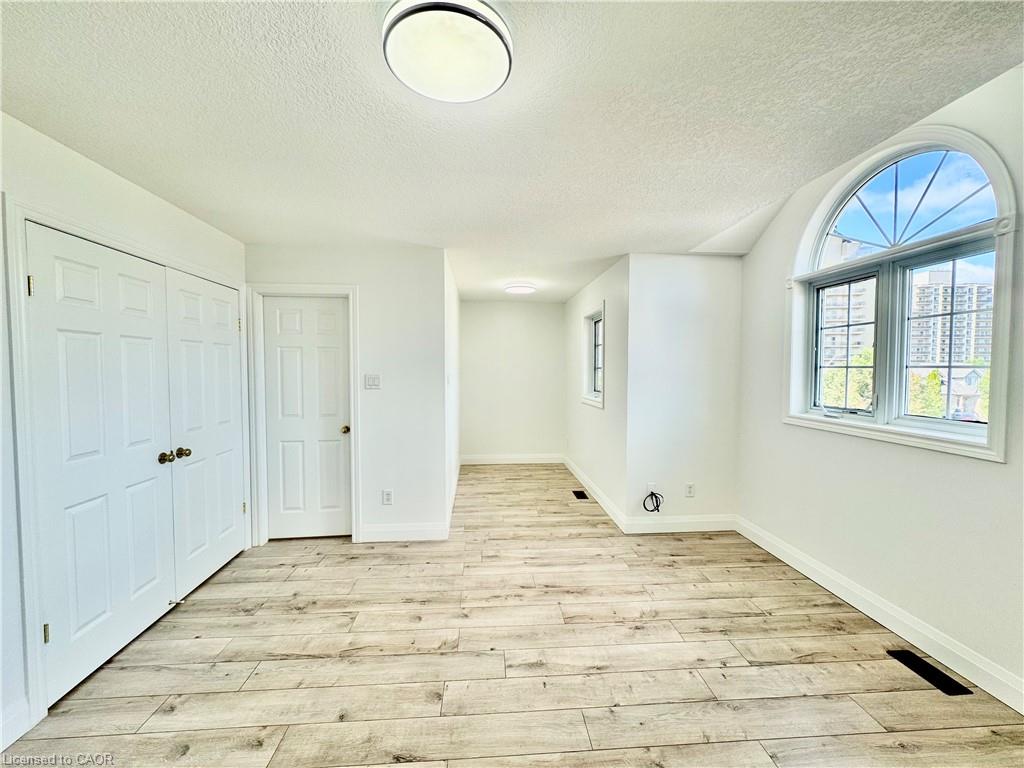 56 Lena Crescent Property Photo 14