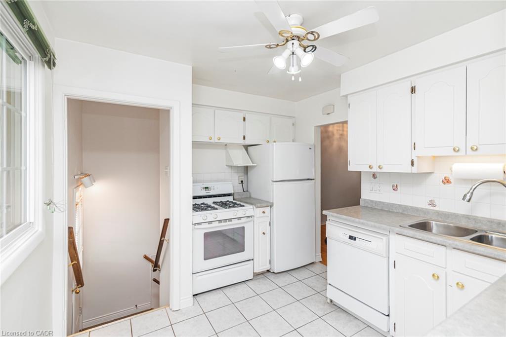 37 Lorne Avenue Property Photo 14