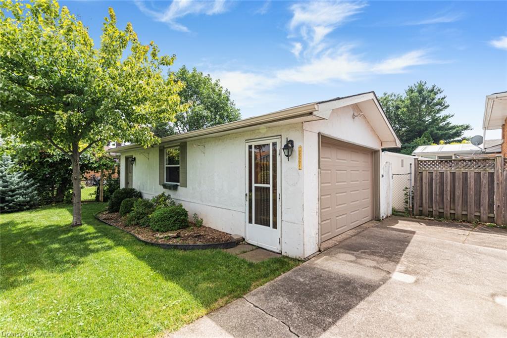 37 Lorne Avenue Property Photo 26