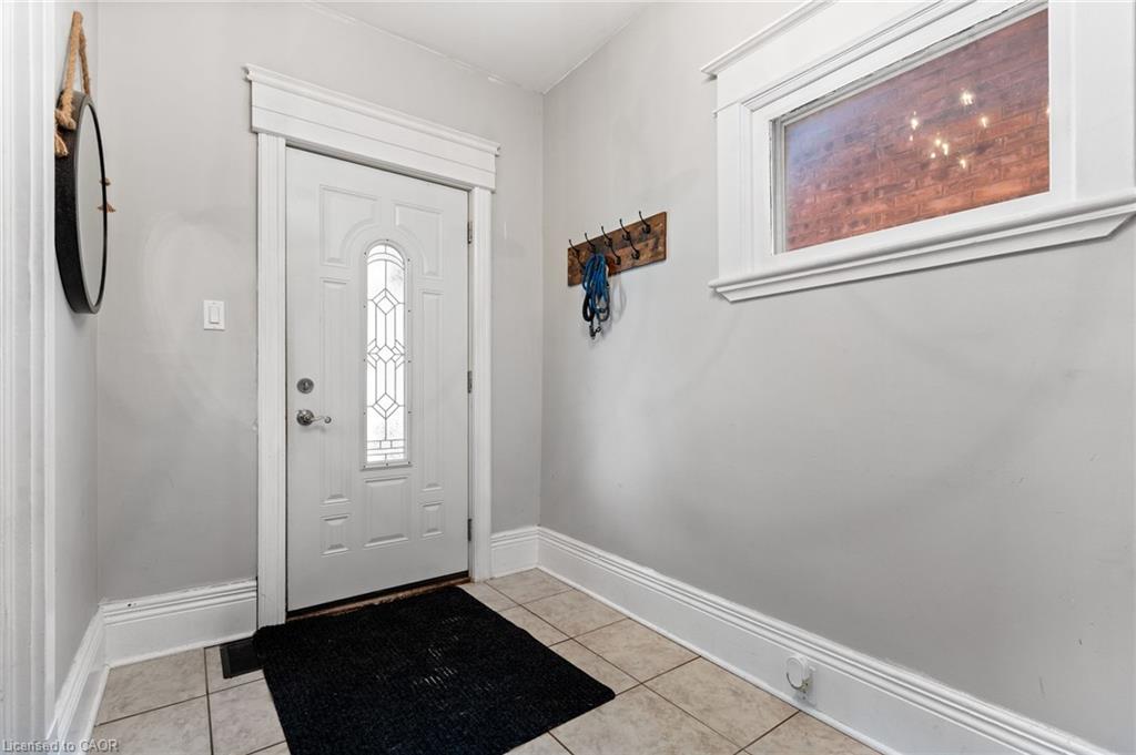 30 Dundas Street Property Photo 4