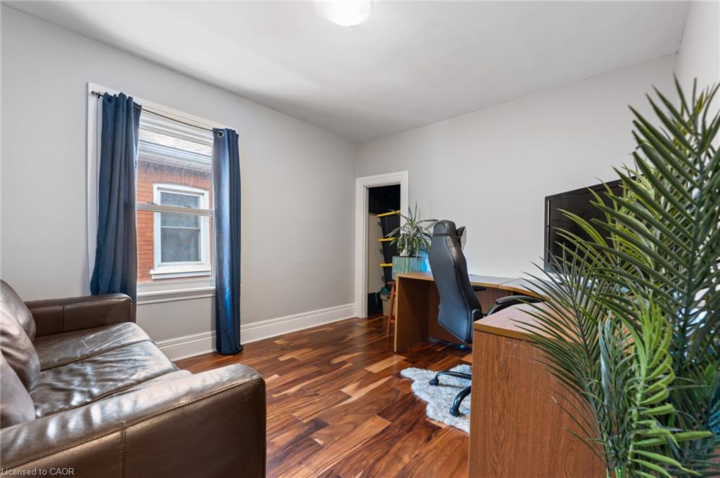 30 Dundas Street Property Photo 21