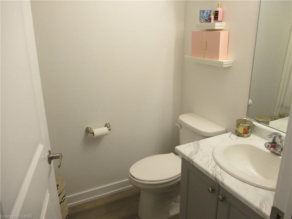 533-5055 Greenlane Road Property Photo 16