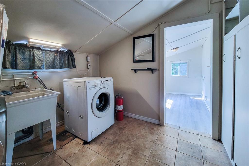 92 Munn Street Property Photo 32