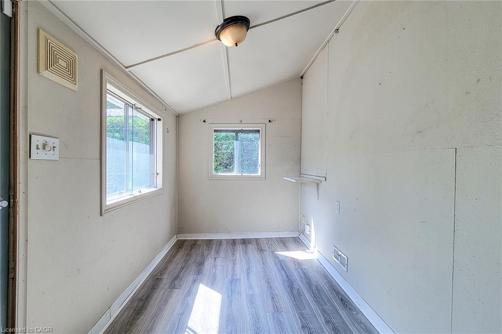 92 Munn Street Property Photo 33