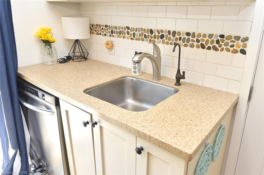 32 Hamdun Lane Property Photo 22