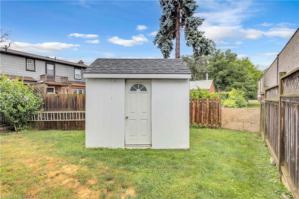 5 Passmore Court Property Photo 32