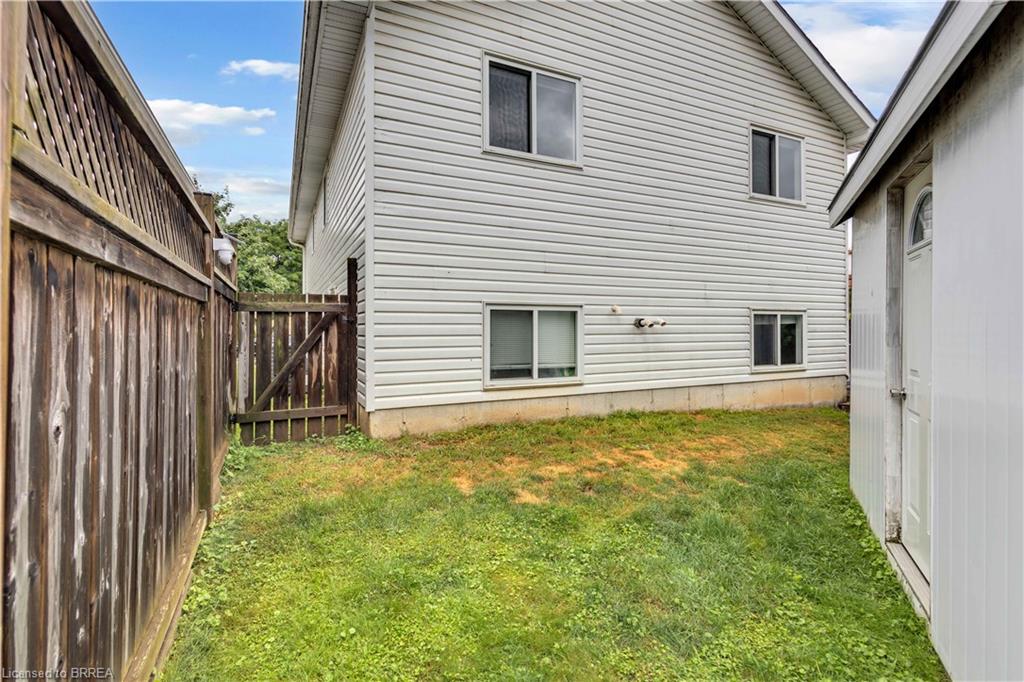 5 Passmore Court Property Photo 33
