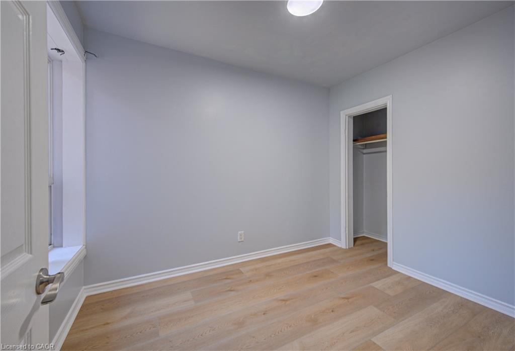 299 Bay Street N Property Photo 24