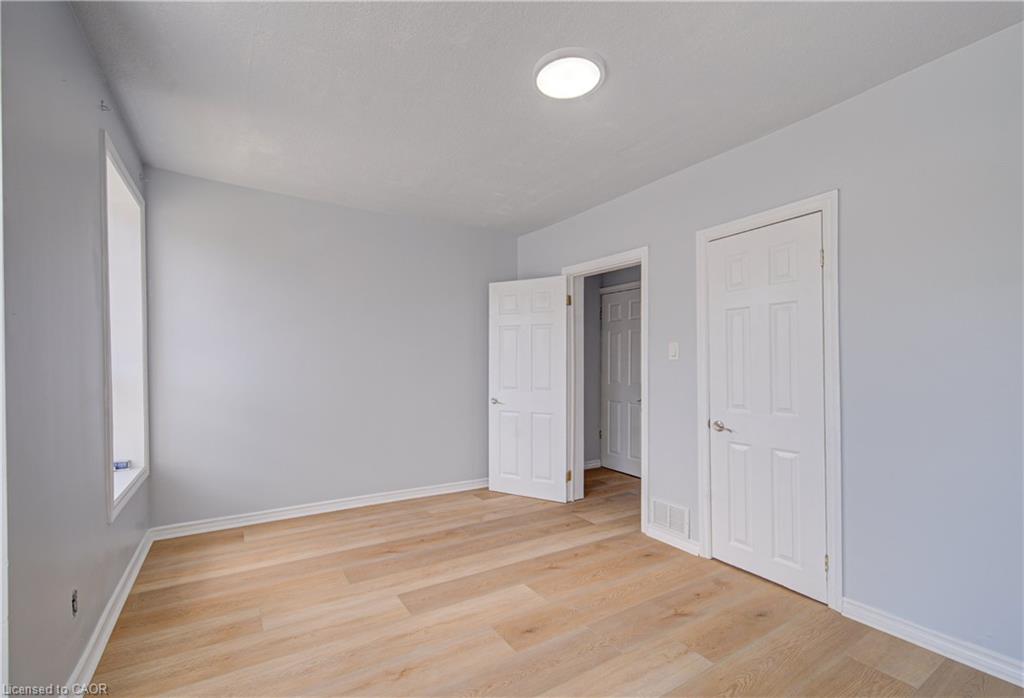 299 Bay Street N Property Photo 29