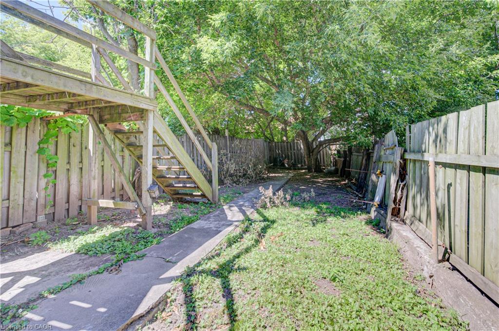 299 Bay Street N Property Photo 35