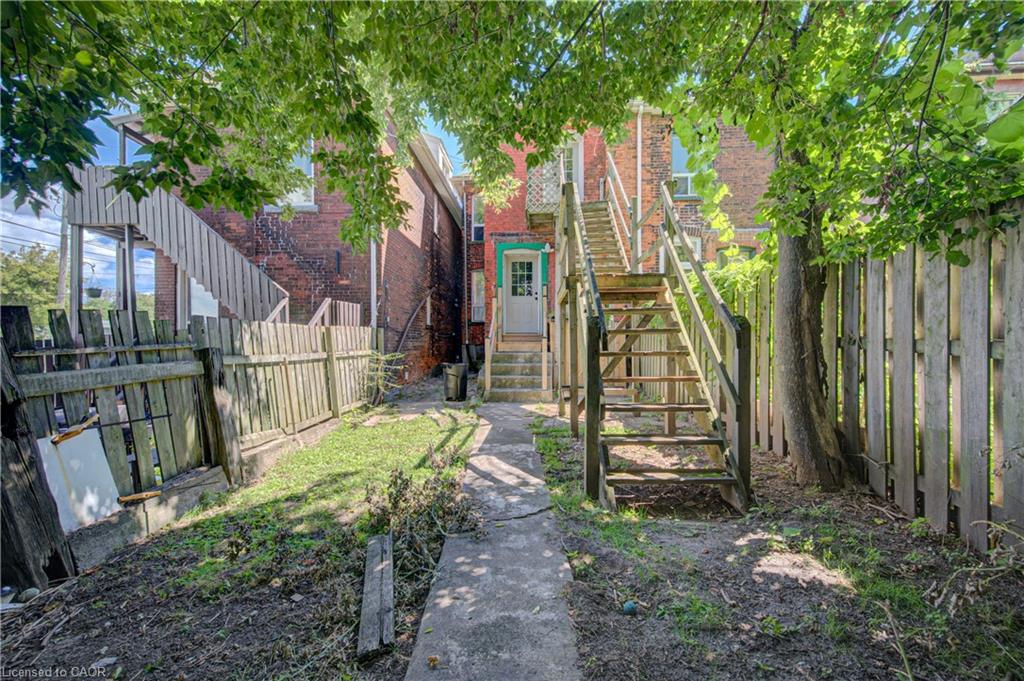 299 Bay Street N Property Photo 37