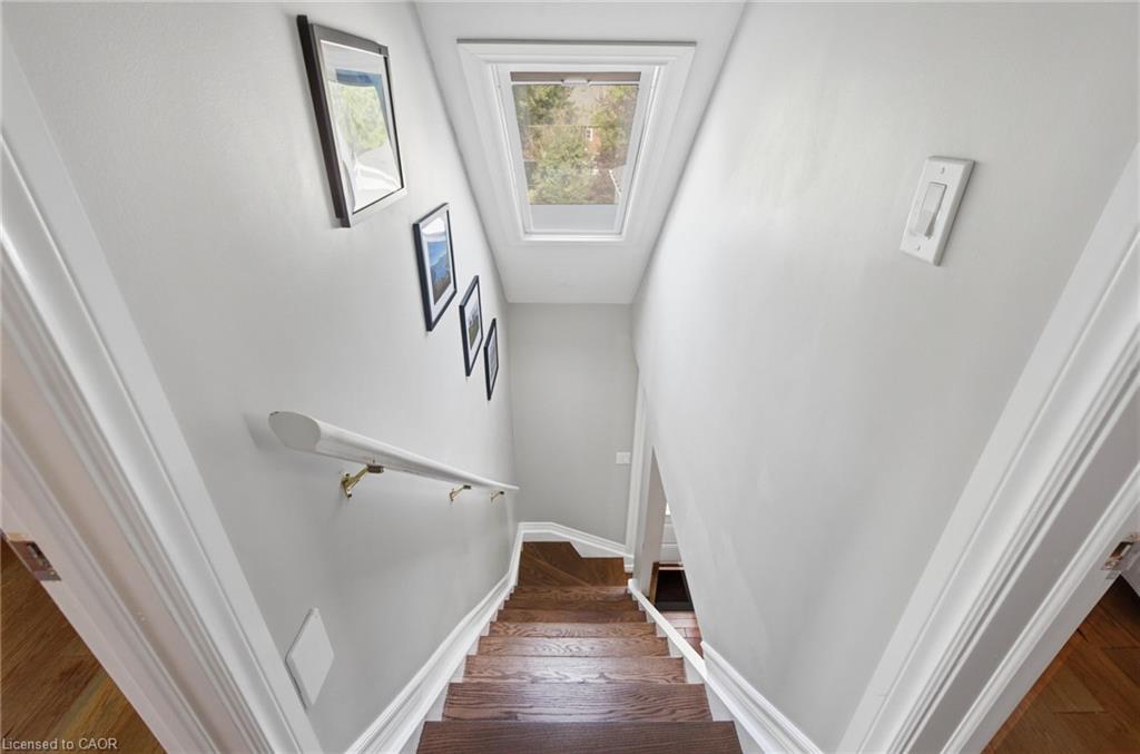 398 East 38th Street Property Photo 21