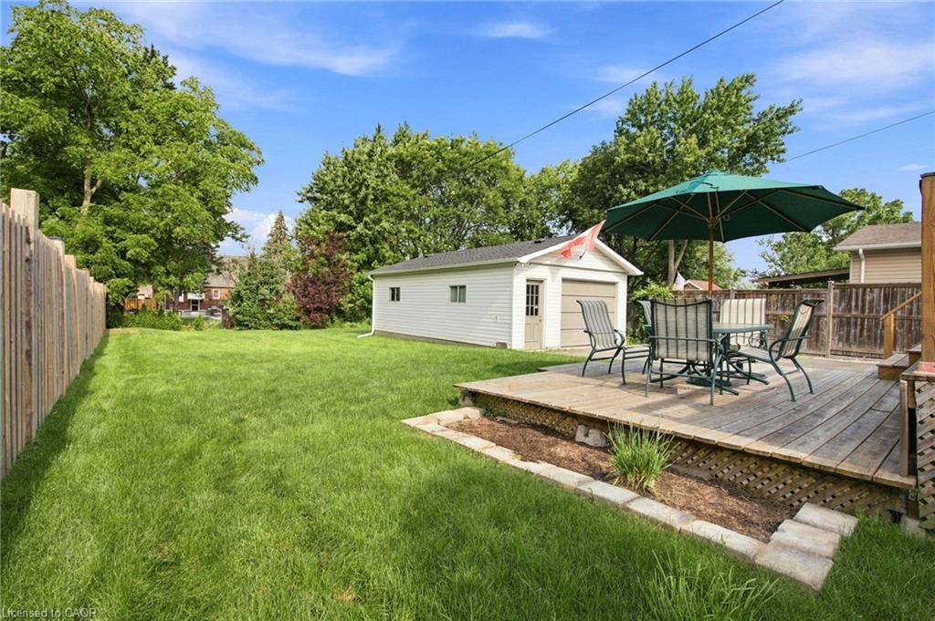 398 East 38th Street Property Photo 45