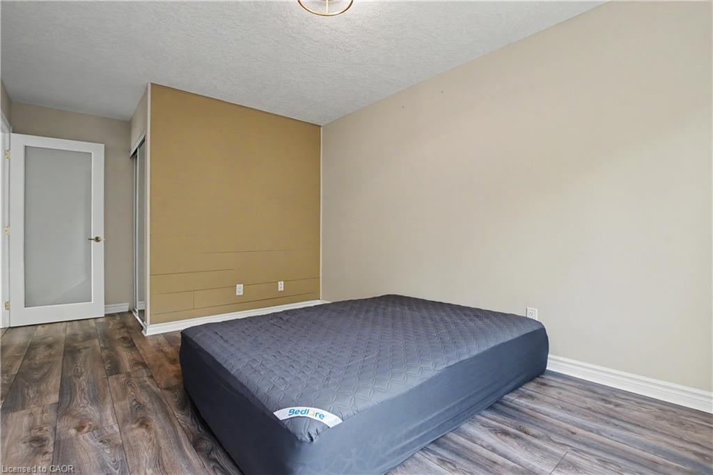 608-237 King Street W Property Photo 23