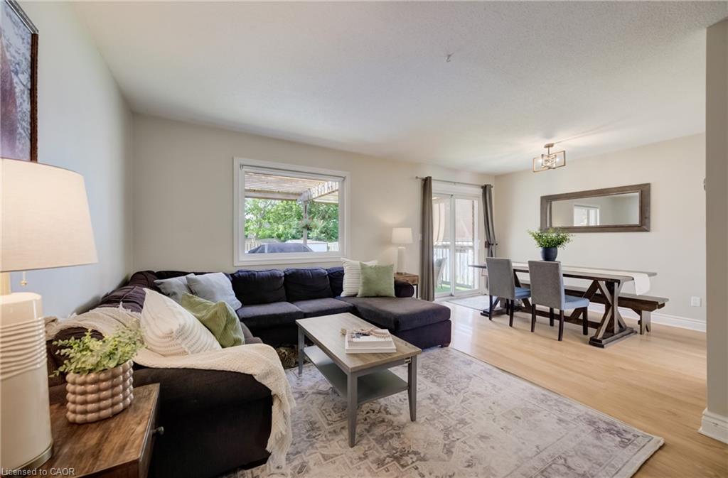 102 William Street N Property Photo 12