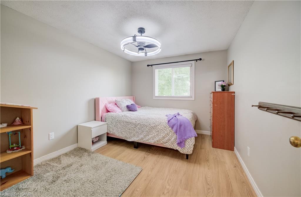 102 William Street N Property Photo 18