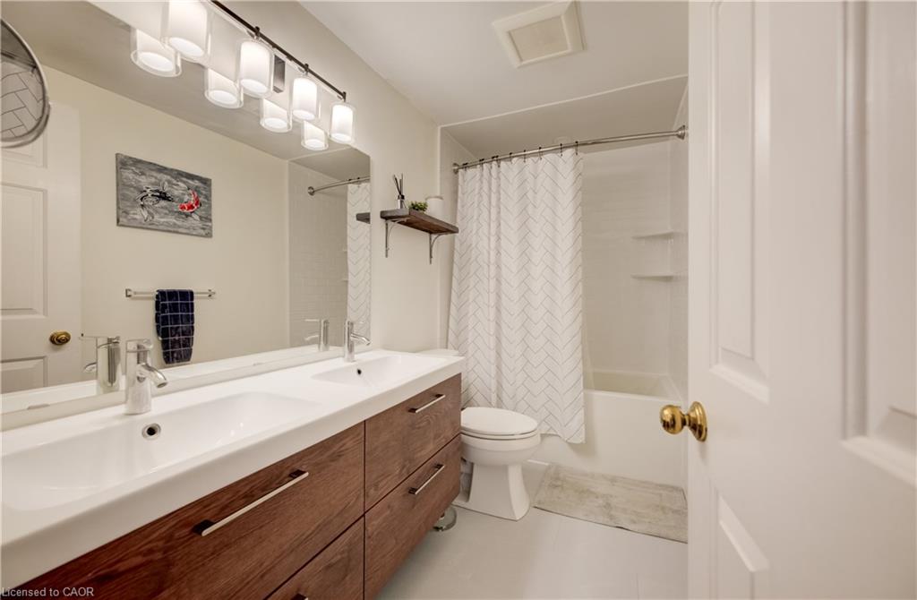 102 William Street N Property Photo 21