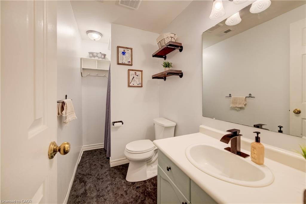 102 William Street N Property Photo 26