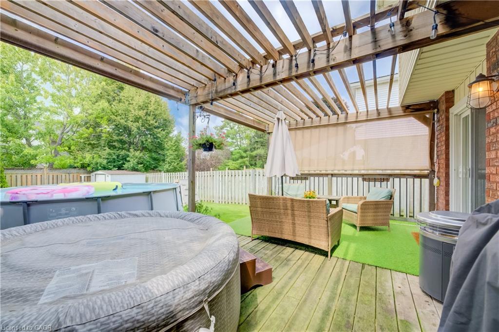 102 William Street N Property Photo 29