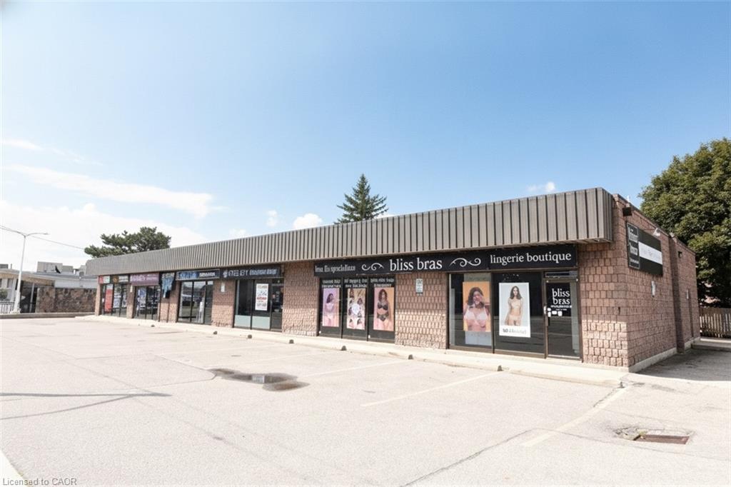 720 Upper James Street Property Photo 1