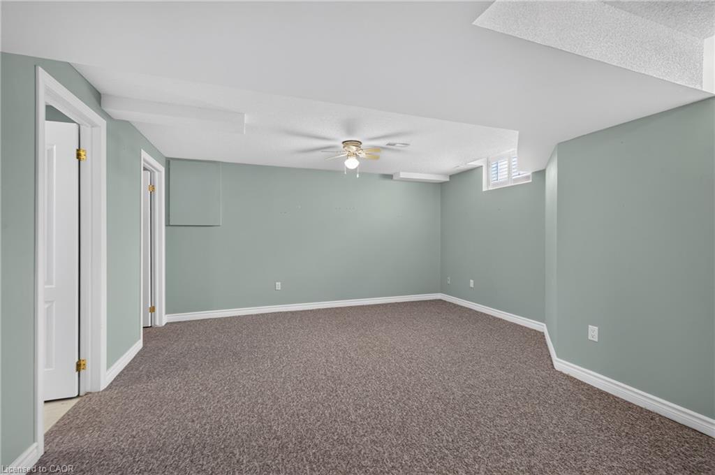 9-175 Fiddlers Green Road Property Photo 24