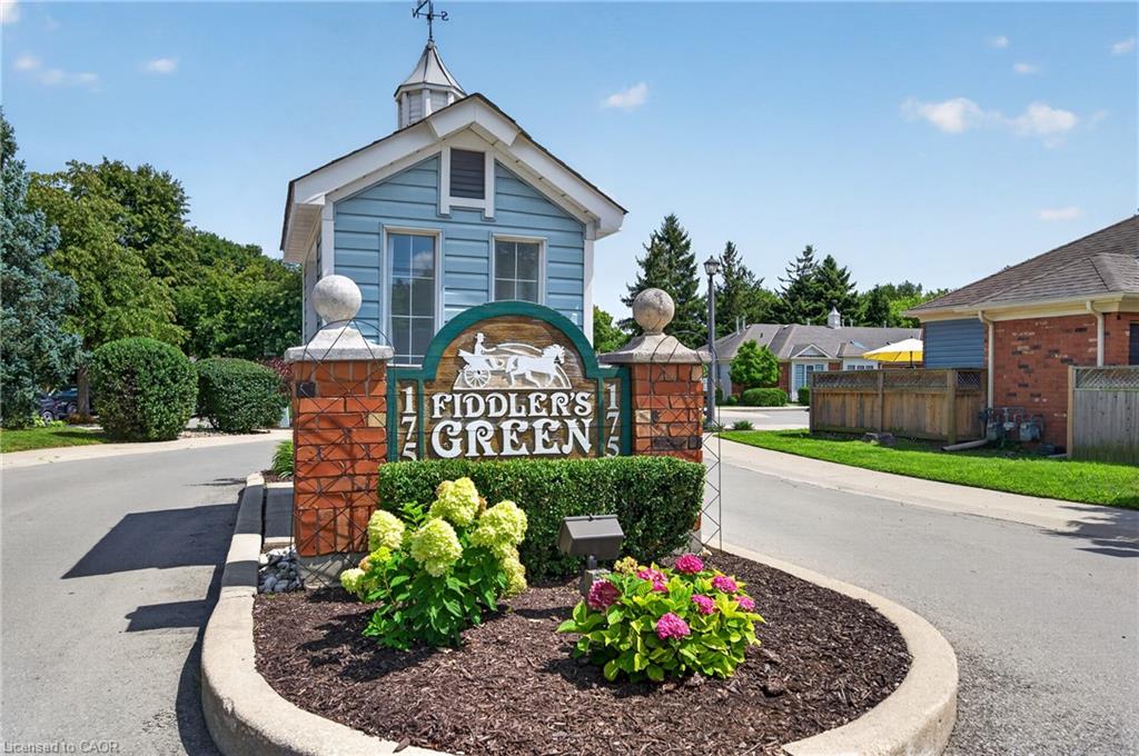 9-175 Fiddlers Green Road Property Photo 38