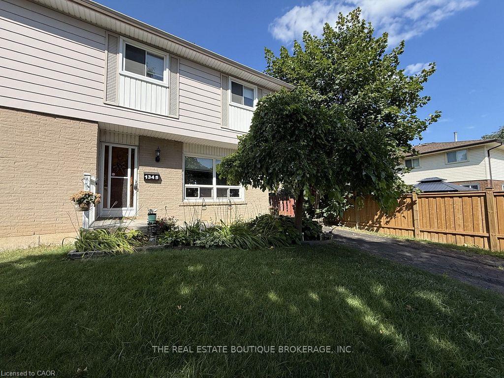 1345 Colonsay Drive Property Photo 1