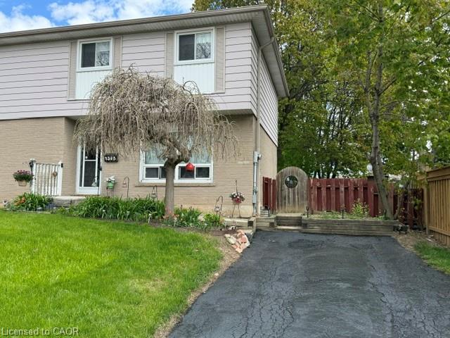 1345 Colonsay Drive Property Photo 3