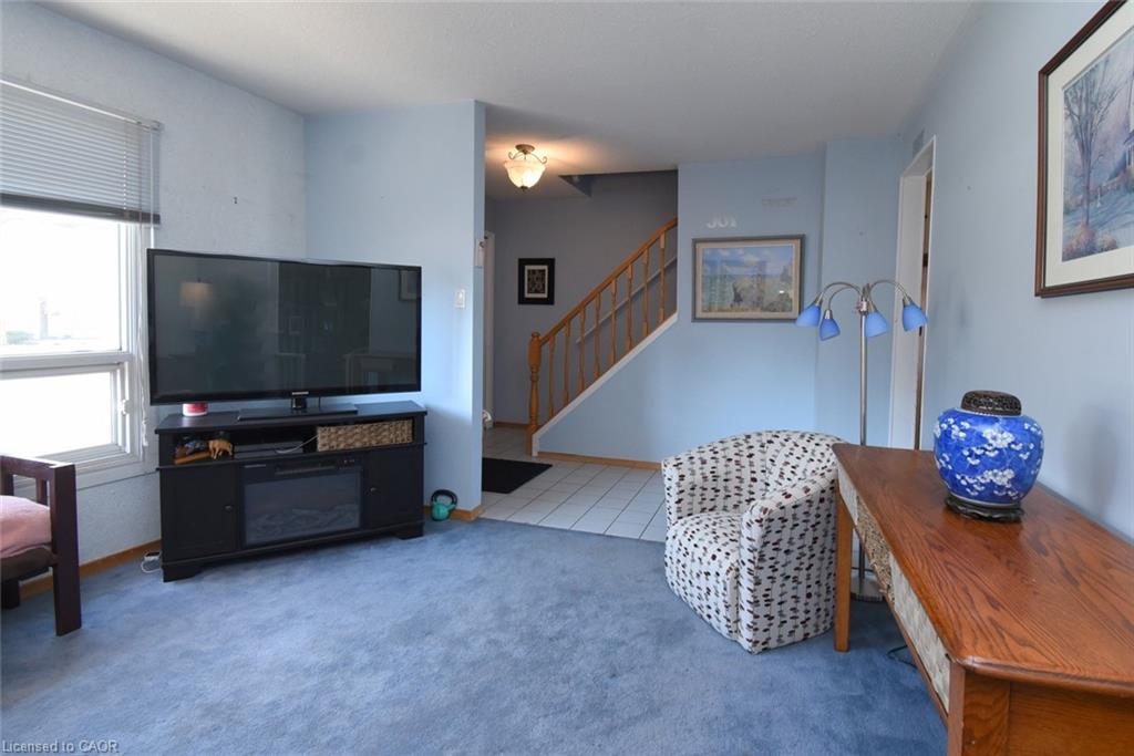 1345 Colonsay Drive Property Photo 10