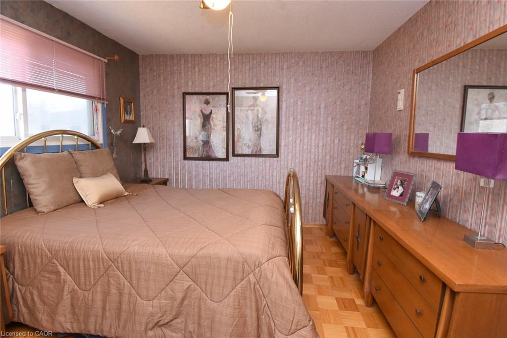 1345 Colonsay Drive Property Photo 17