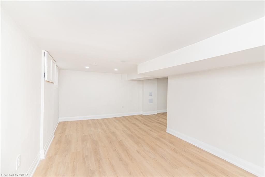 297 Britannia Avenue Property Photo 35