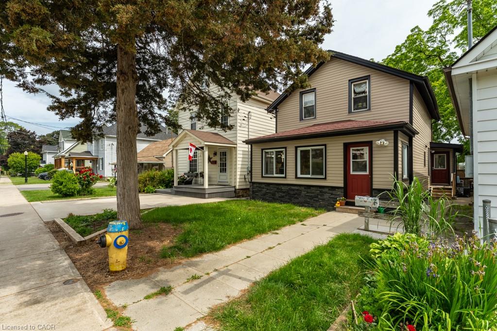 15 Adelaide Street Property Photo 2