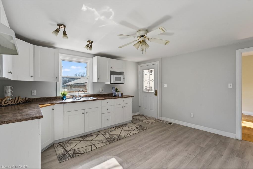 15 Adelaide Street Property Photo 3