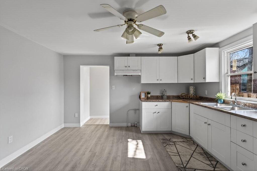 15 Adelaide Street Property Photo 6