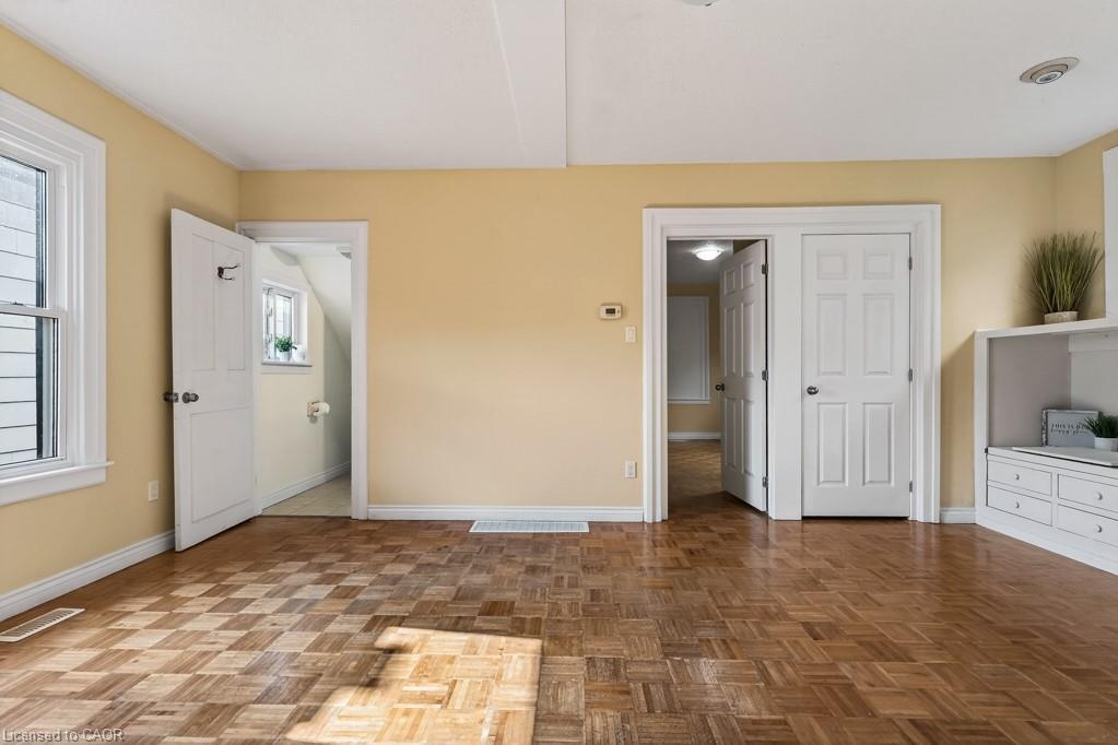 15 Adelaide Street Property Photo 9