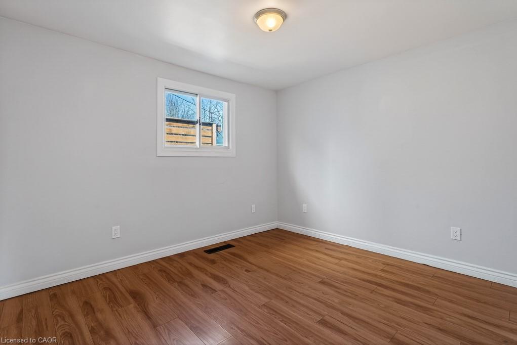 15 Adelaide Street Property Photo 20