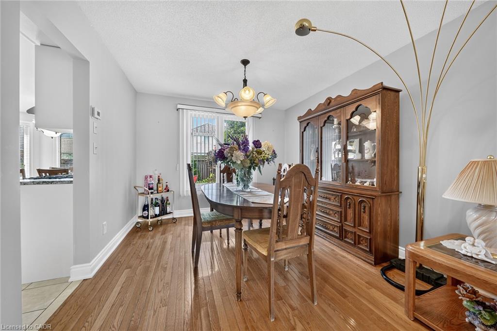 42 Hillgarden Avenue Property Photo 9