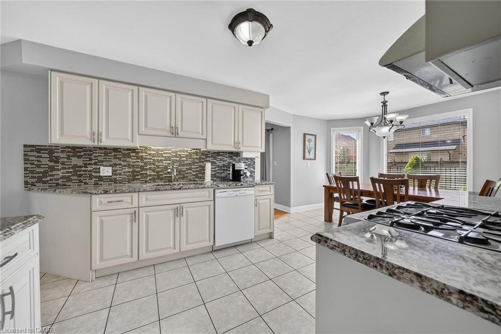 42 Hillgarden Avenue Property Photo 12