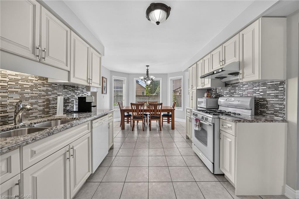 42 Hillgarden Avenue Property Photo 15
