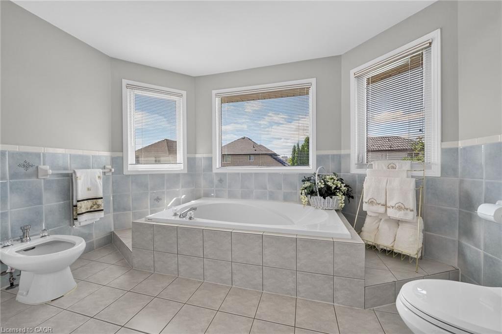 42 Hillgarden Avenue Property Photo 37