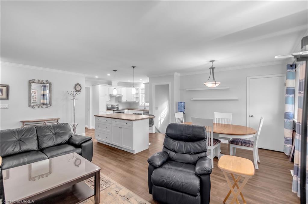 7 Willowdale Street Property Photo 7