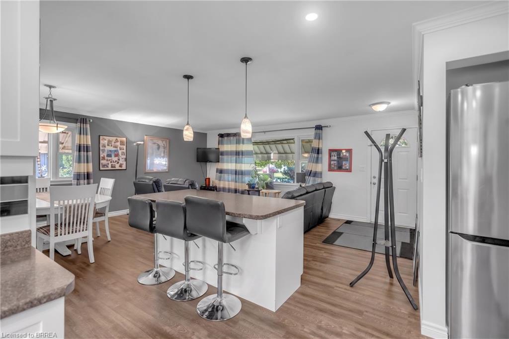 7 Willowdale Street Property Photo 10