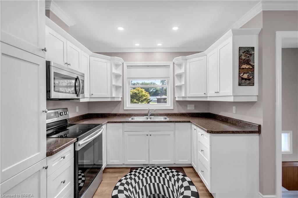 7 Willowdale Street Property Photo 12