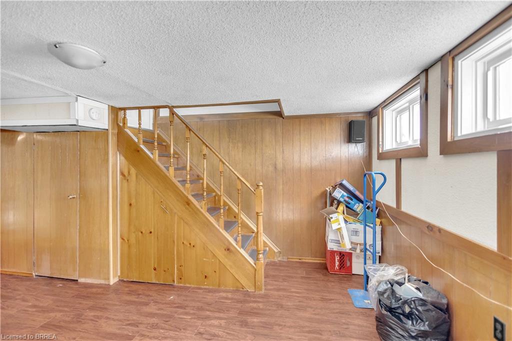 7 Willowdale Street Property Photo 21