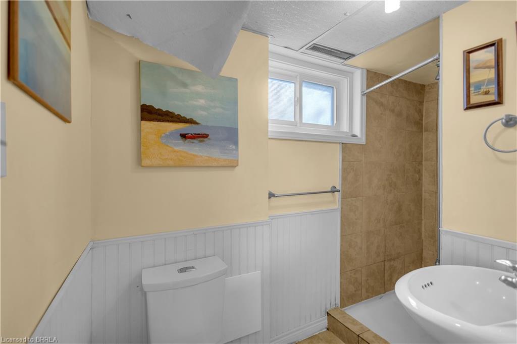 7 Willowdale Street Property Photo 26